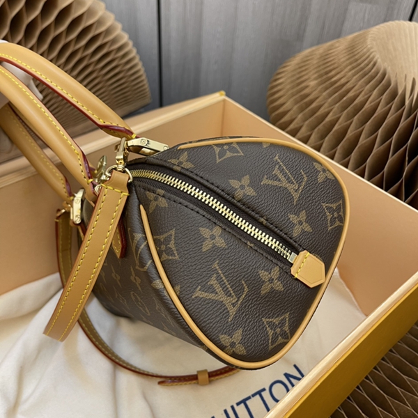 ルイヴィトンバッグ内部構造